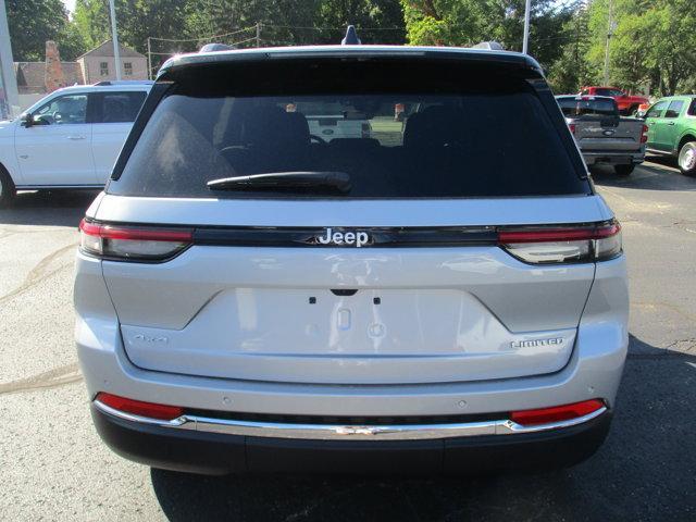 new 2025 Jeep Grand Cherokee car, priced at $42,495