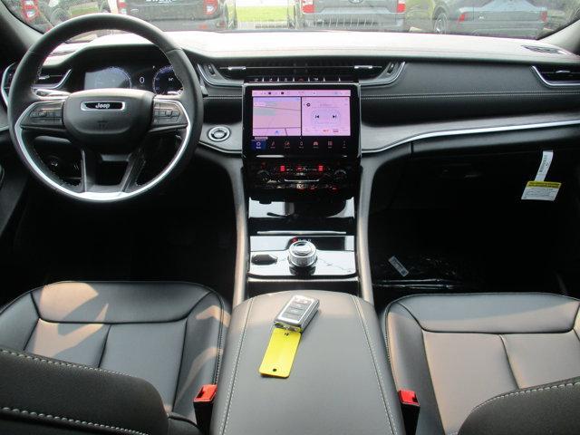 new 2025 Jeep Grand Cherokee L car, priced at $44,495