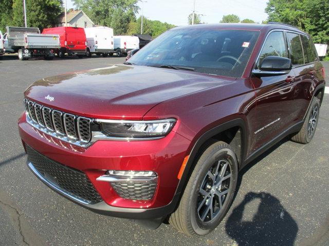 new 2025 Jeep Grand Cherokee car, priced at $42,495