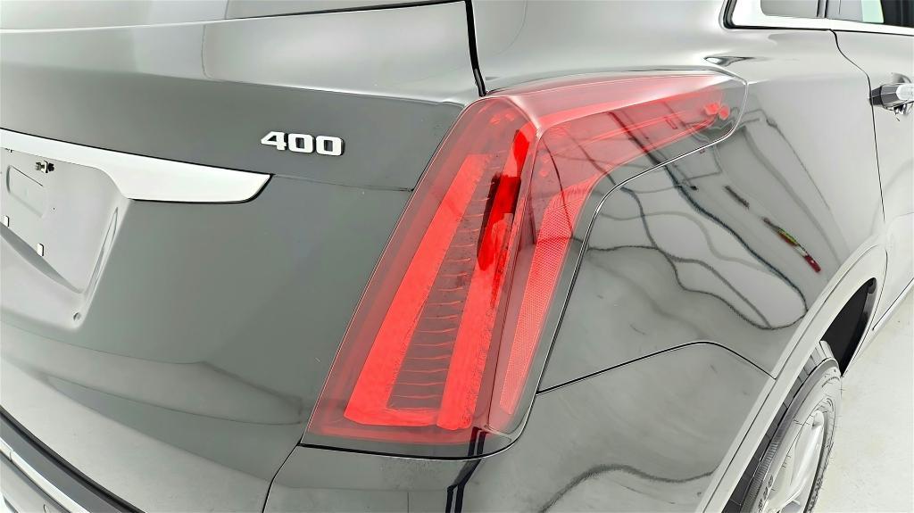 used 2023 Cadillac XT5 car, priced at $32,171