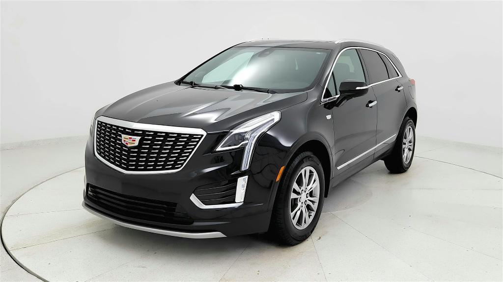 used 2023 Cadillac XT5 car, priced at $32,171