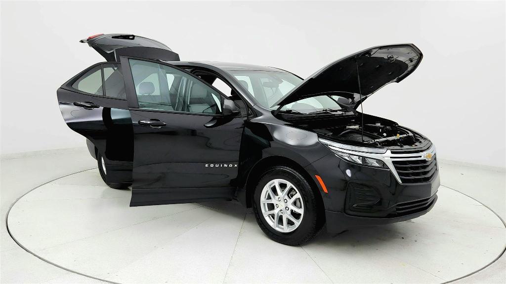 used 2023 Chevrolet Equinox car, priced at $17,999