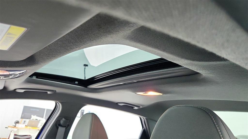 used 2025 Hyundai Elantra car, priced at $20,596