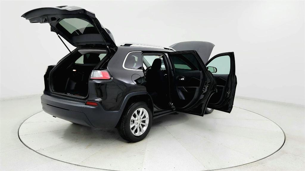 used 2019 Jeep Cherokee car, priced at $15,997