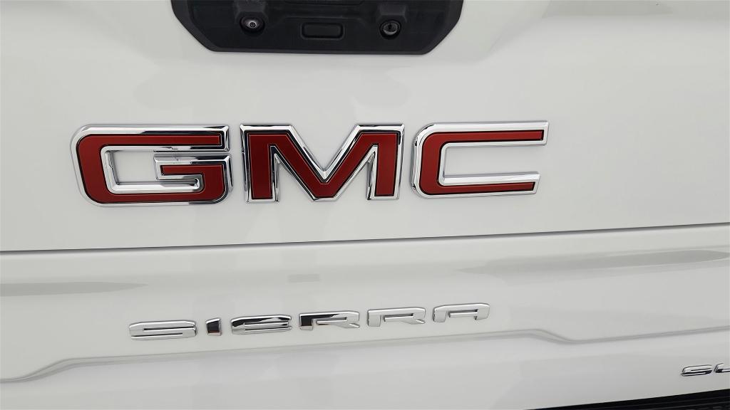 used 2024 GMC Sierra 1500 car, priced at $43,998