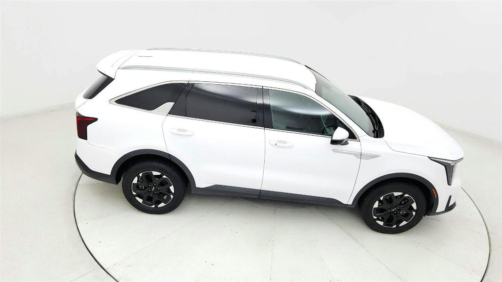 used 2024 Kia Sorento car, priced at $31,997