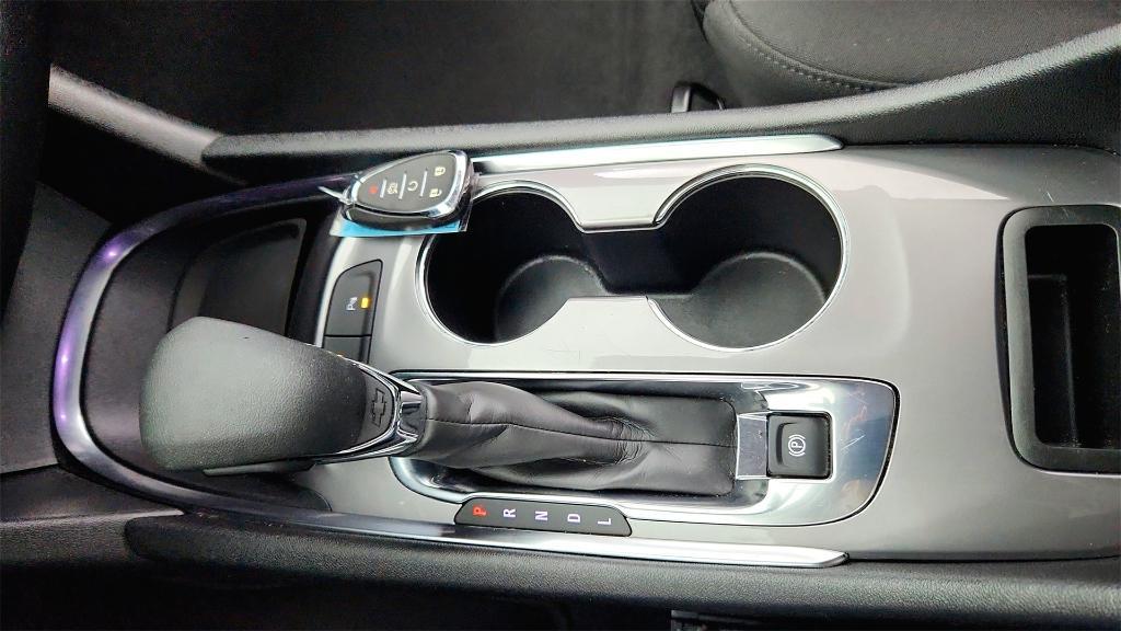 used 2025 Chevrolet Malibu car, priced at $18,999