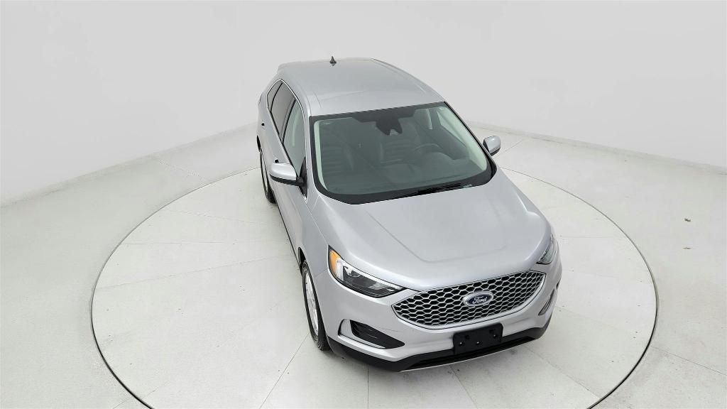 used 2024 Ford Edge car, priced at $21,996