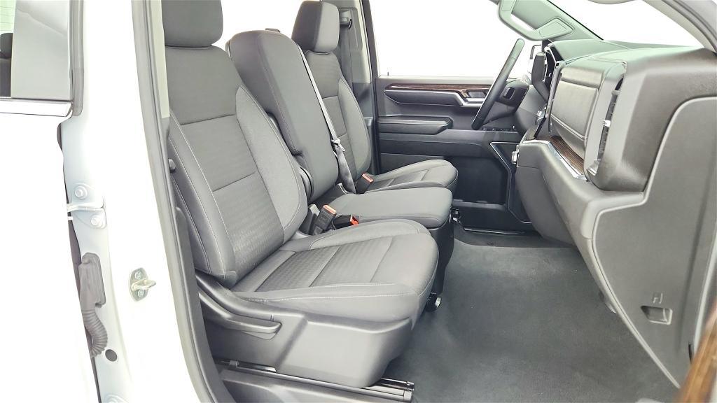 used 2024 GMC Sierra 1500 car, priced at $37,993