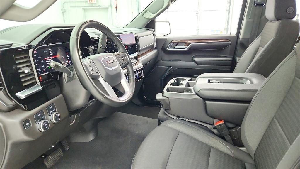 used 2024 GMC Sierra 1500 car, priced at $37,993