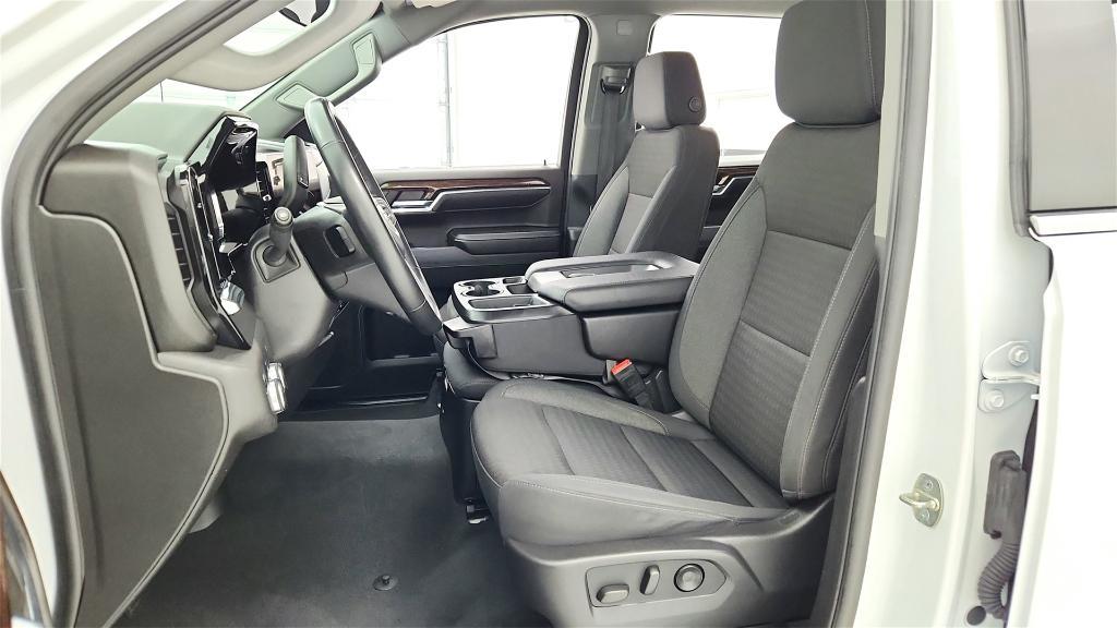 used 2024 GMC Sierra 1500 car, priced at $37,993