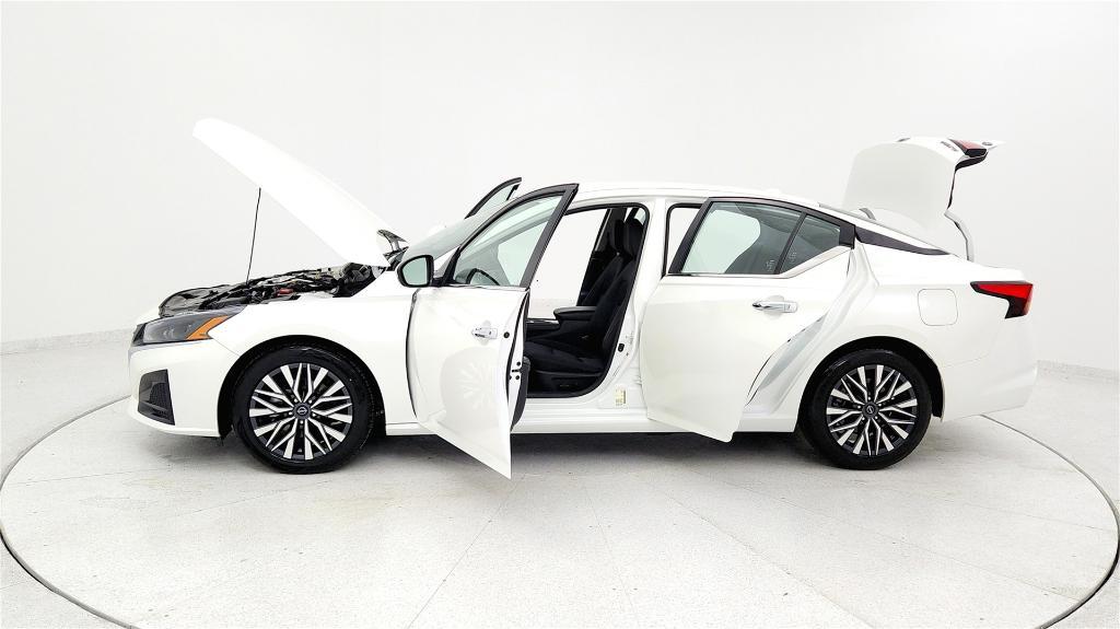 used 2023 Nissan Altima car, priced at $19,799