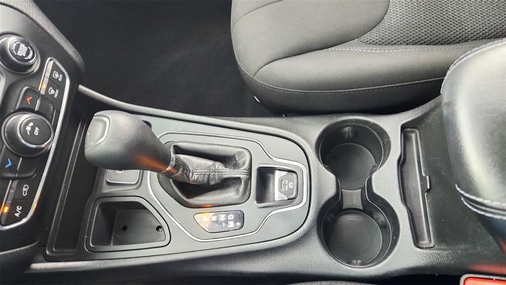 used 2019 Jeep Cherokee car, priced at $16,999