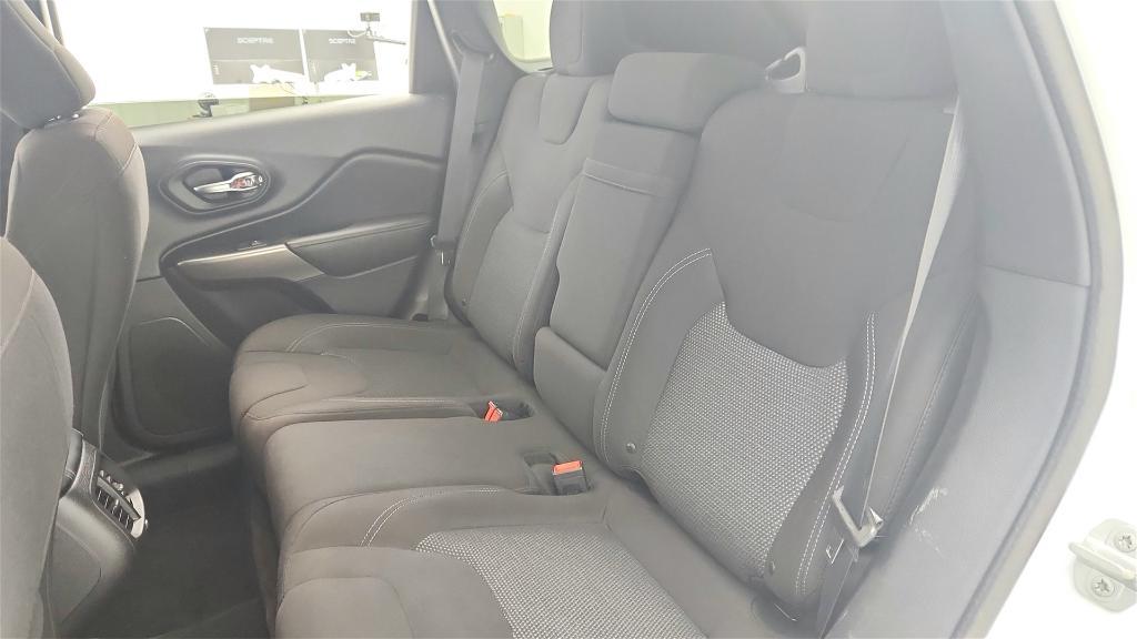 used 2019 Jeep Cherokee car, priced at $16,999