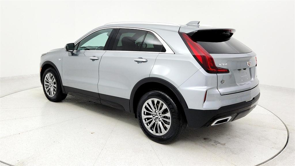 used 2025 Cadillac XT4 car, priced at $31,609