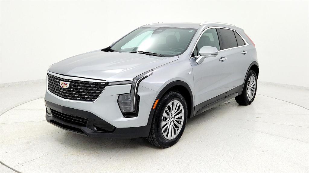 used 2025 Cadillac XT4 car, priced at $31,609