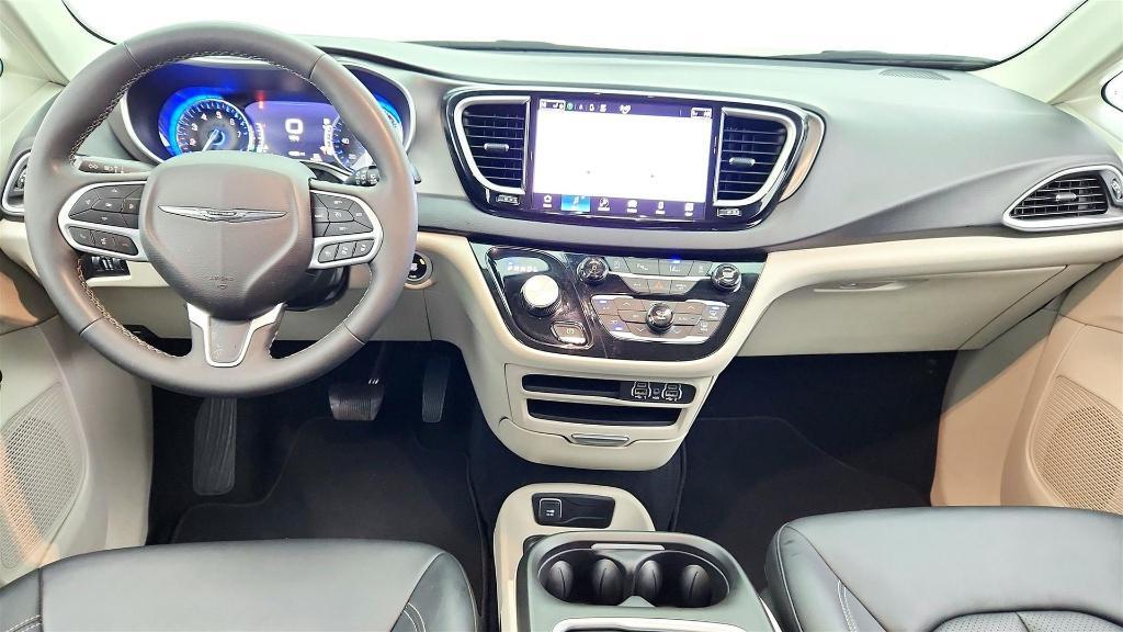 used 2024 Chrysler Pacifica car, priced at $26,975