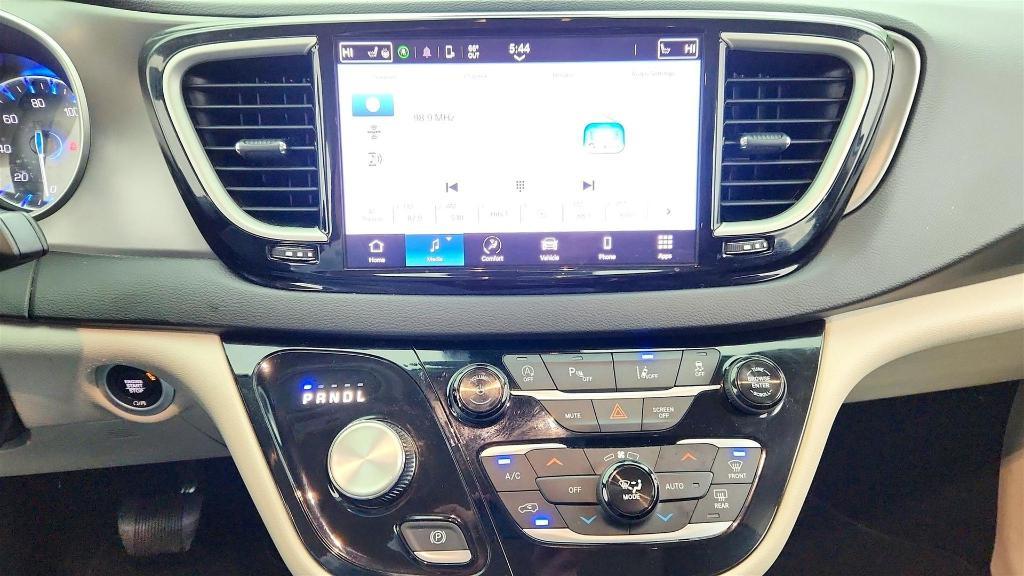 used 2024 Chrysler Pacifica car, priced at $26,975