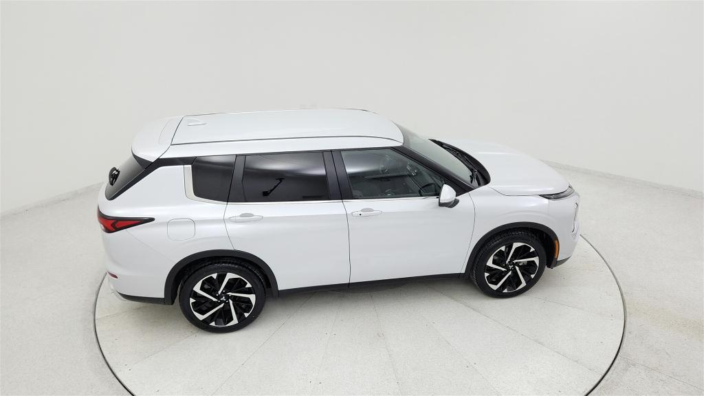 used 2024 Mitsubishi Outlander car, priced at $22,553