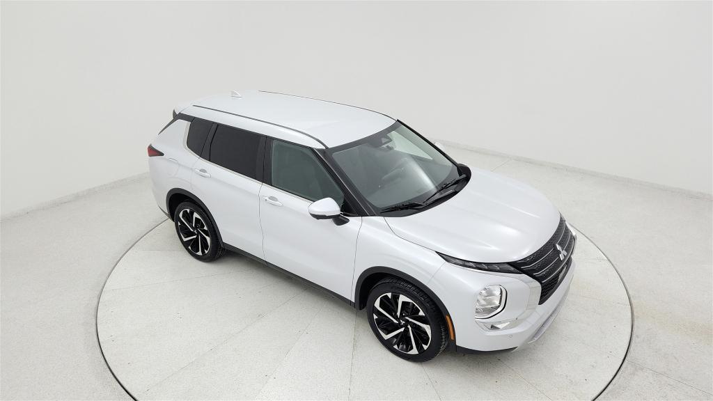 used 2024 Mitsubishi Outlander car, priced at $22,553