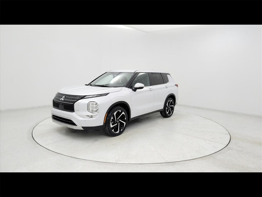 used 2024 Mitsubishi Outlander car, priced at $22,553