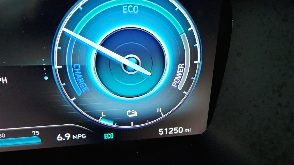 used 2023 Hyundai SANTA FE HEV car, priced at $23,370