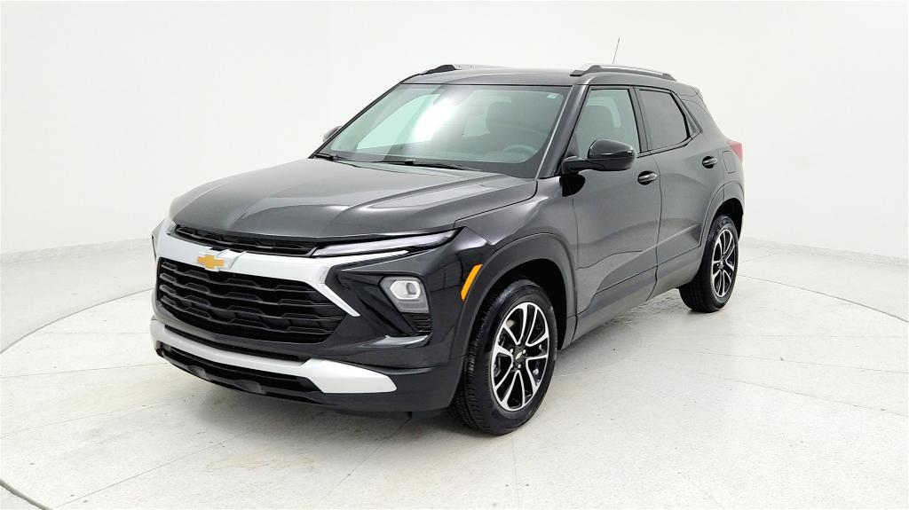 used 2025 Chevrolet TrailBlazer car, priced at $21,684