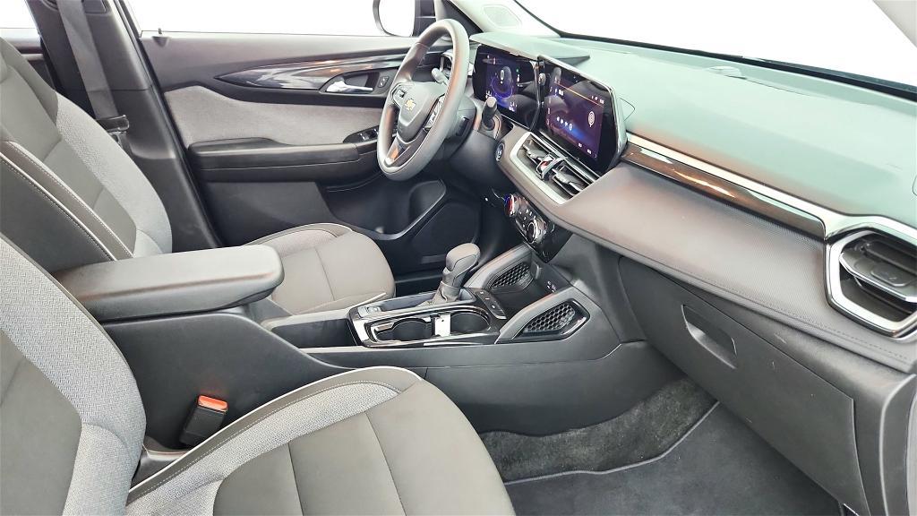 used 2025 Chevrolet TrailBlazer car, priced at $21,684