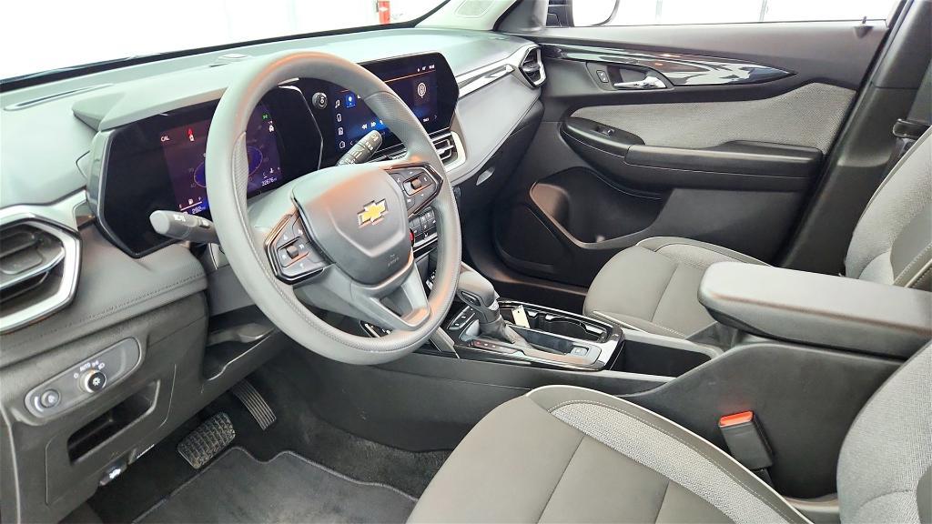 used 2025 Chevrolet TrailBlazer car, priced at $21,684