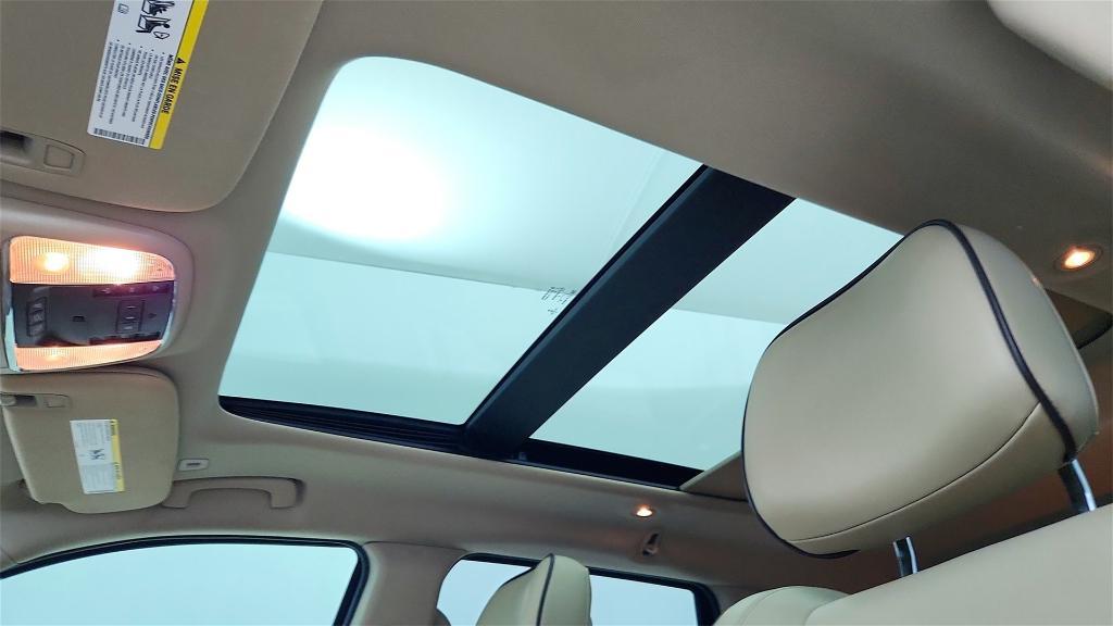 used 2017 Jeep Grand Cherokee car, priced at $15,878