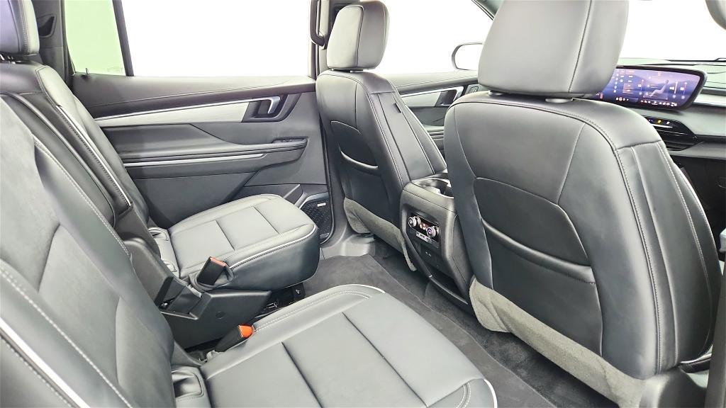 used 2025 Buick Enclave car, priced at $37,799