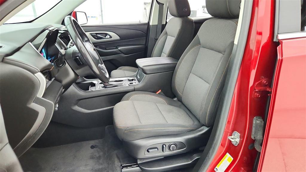 used 2020 Chevrolet Traverse car, priced at $22,109