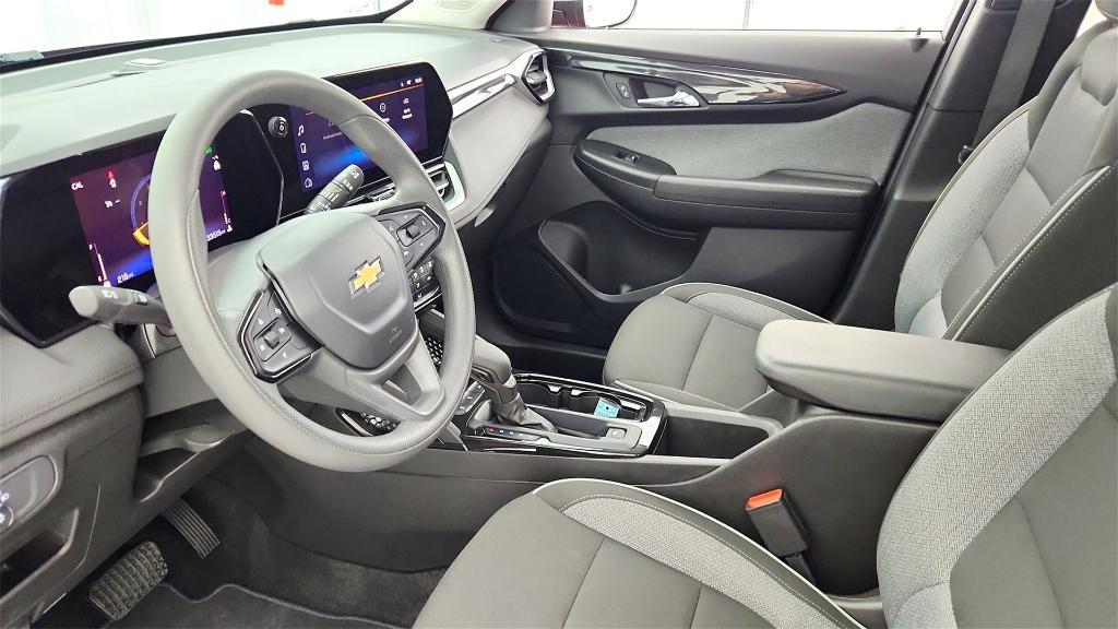 used 2025 Chevrolet TrailBlazer car, priced at $21,699