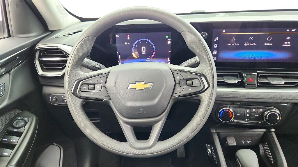 used 2025 Chevrolet TrailBlazer car, priced at $21,699