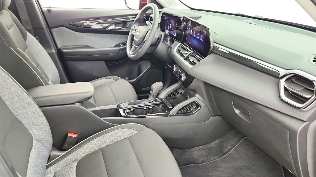 used 2025 Chevrolet TrailBlazer car, priced at $21,699