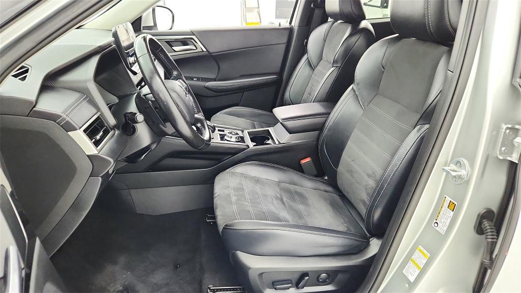 used 2024 Mitsubishi Outlander car, priced at $22,794