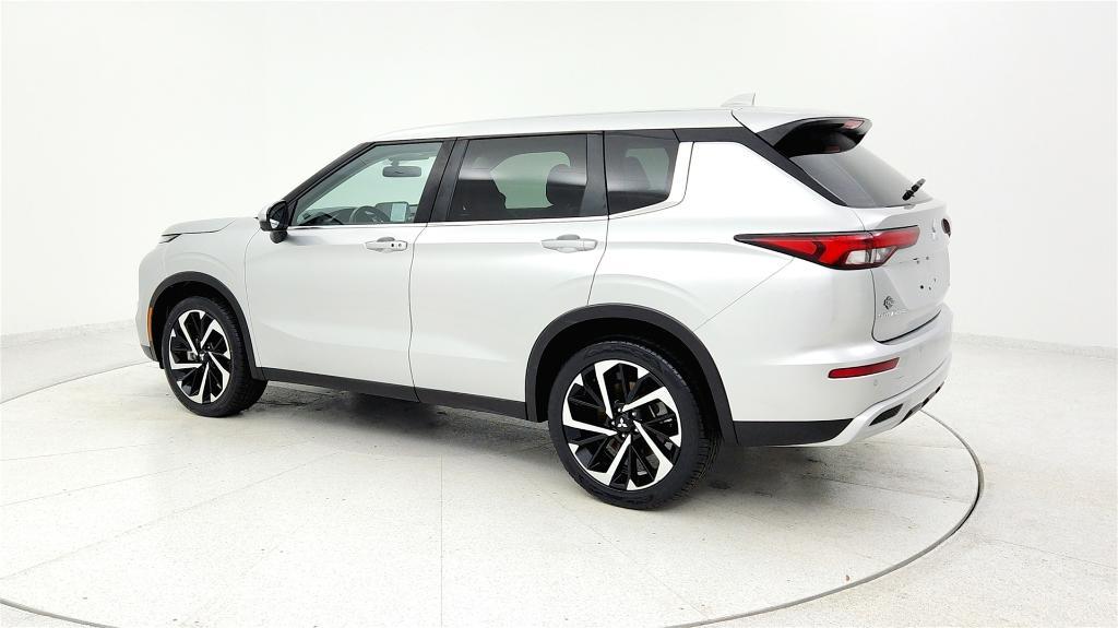 used 2024 Mitsubishi Outlander car, priced at $22,794