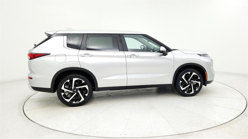 used 2024 Mitsubishi Outlander car, priced at $22,794