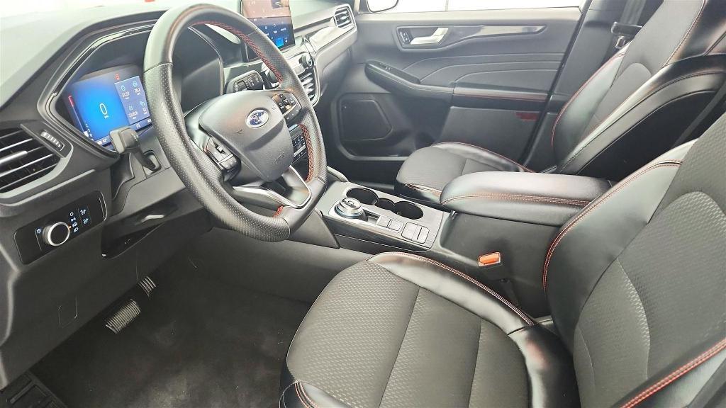 used 2025 Ford Escape car, priced at $24,226