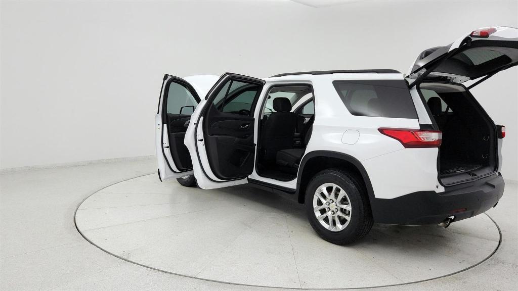 used 2020 Chevrolet Traverse car, priced at $18,561