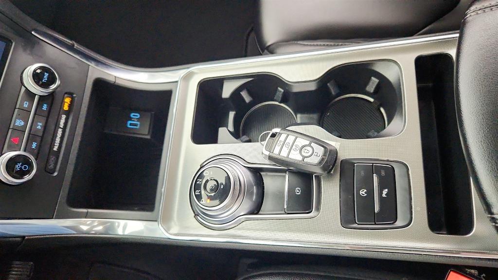 used 2024 Ford Edge car, priced at $24,850