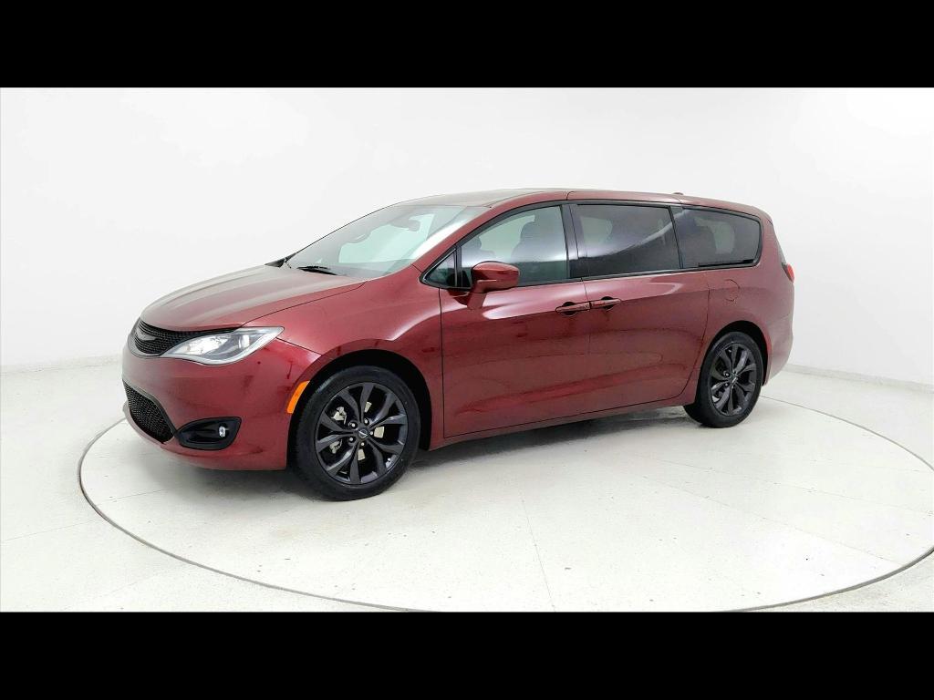 used 2018 Chrysler Pacifica car, priced at $14,999