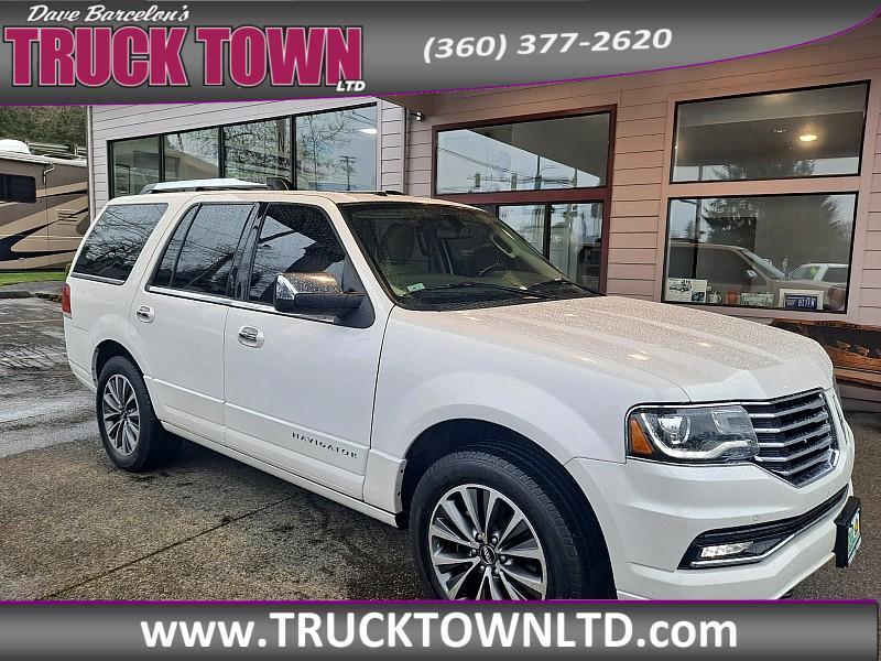 used 2015 Lincoln Navigator car, priced at $21,999