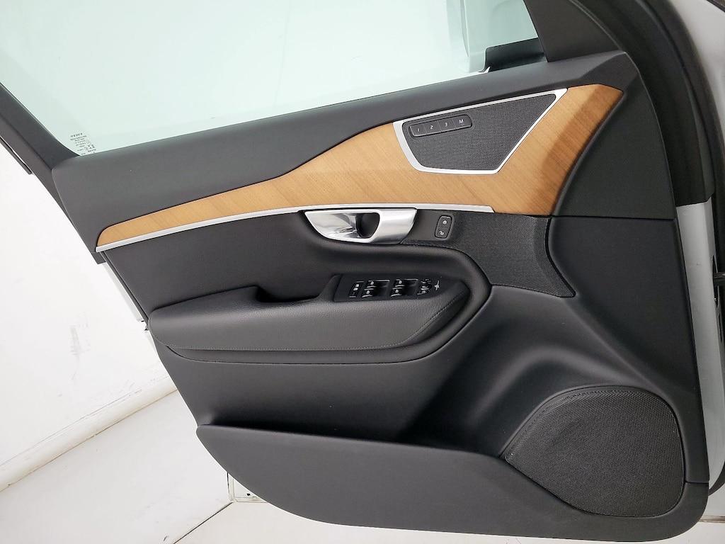 used 2021 Volvo XC90 car, priced at $29,998