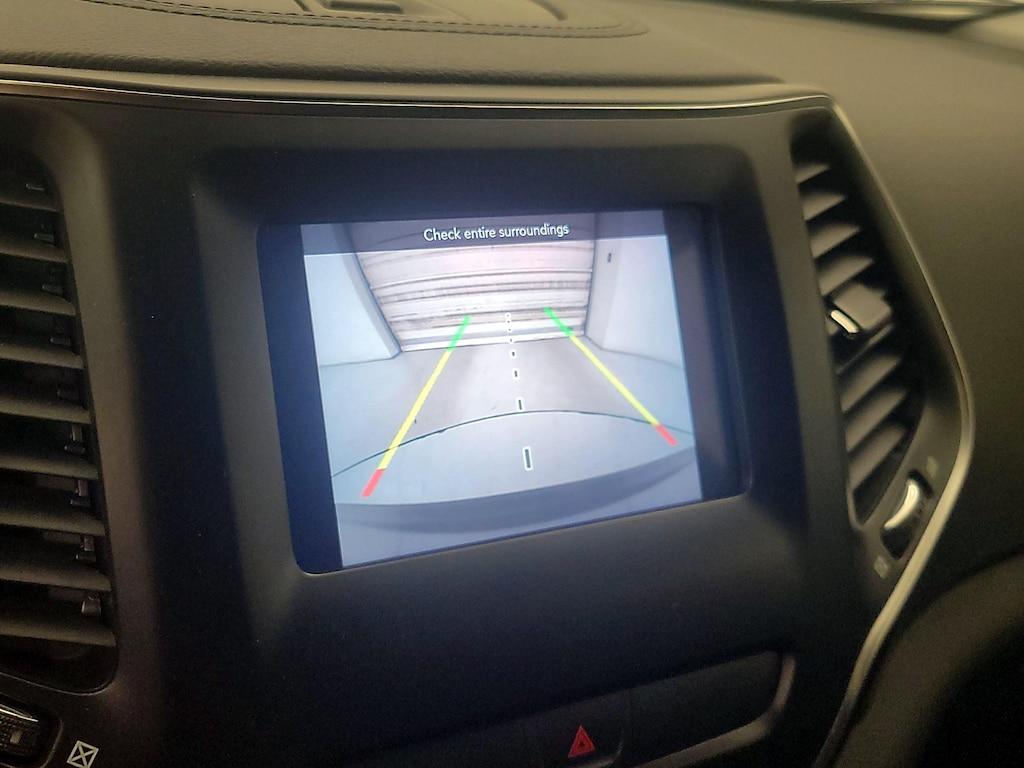 used 2019 Jeep Cherokee car, priced at $14,998