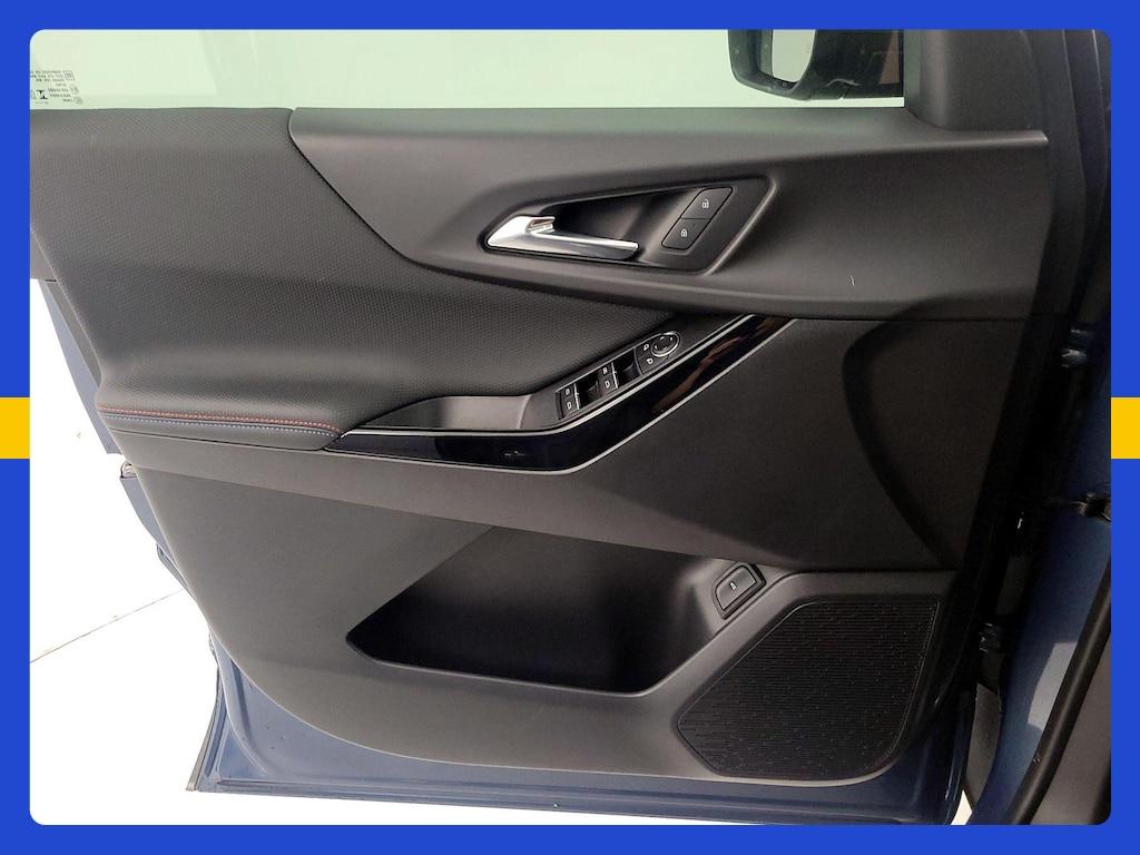 used 2026 Chevrolet Equinox car, priced at $32,998