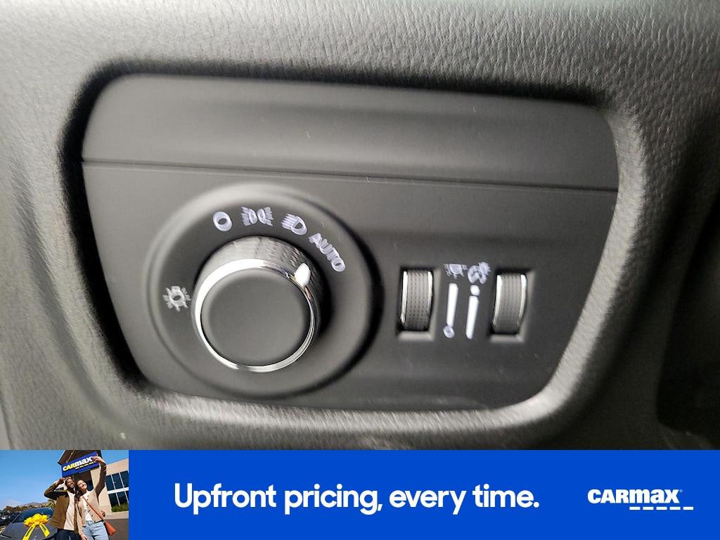used 2023 Jeep Grand Cherokee car, priced at $27,998