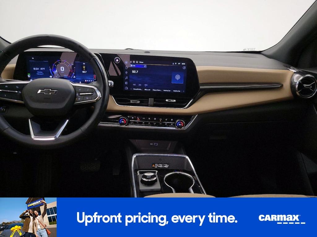 used 2025 Chevrolet Equinox car, priced at $27,998