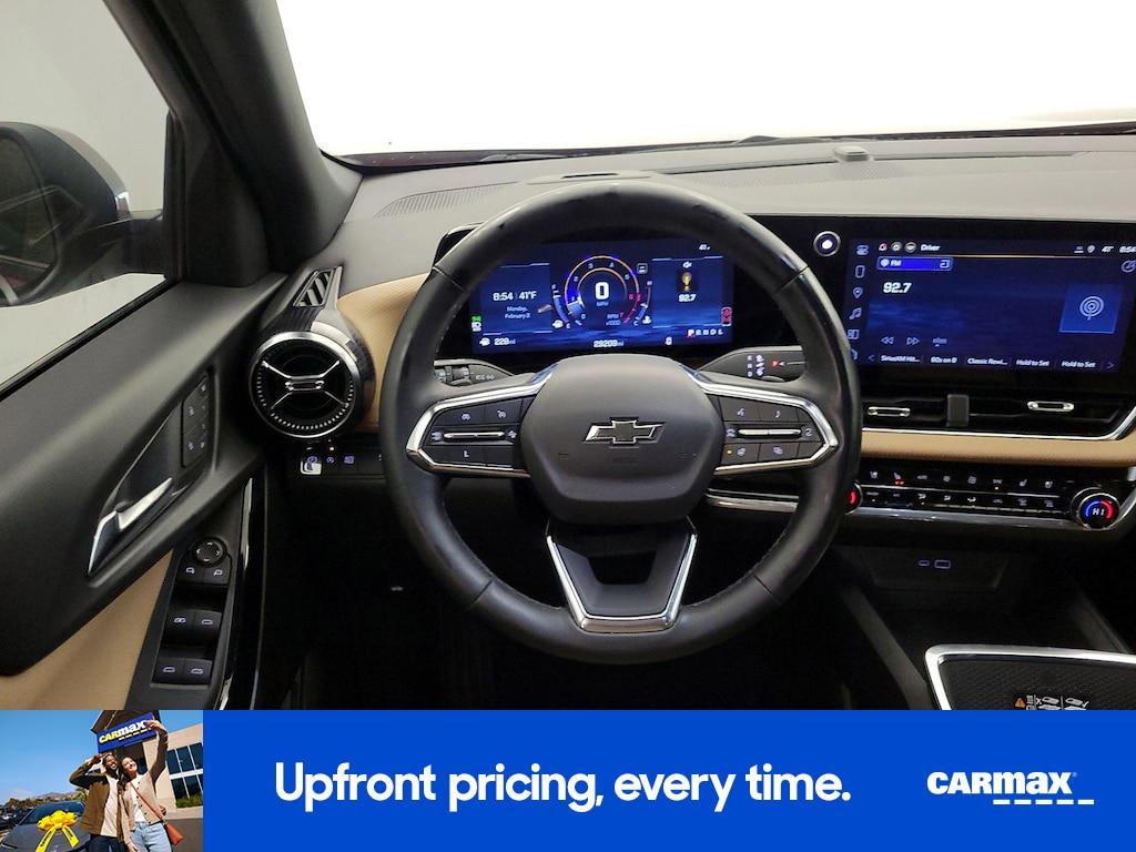 used 2025 Chevrolet Equinox car, priced at $27,998