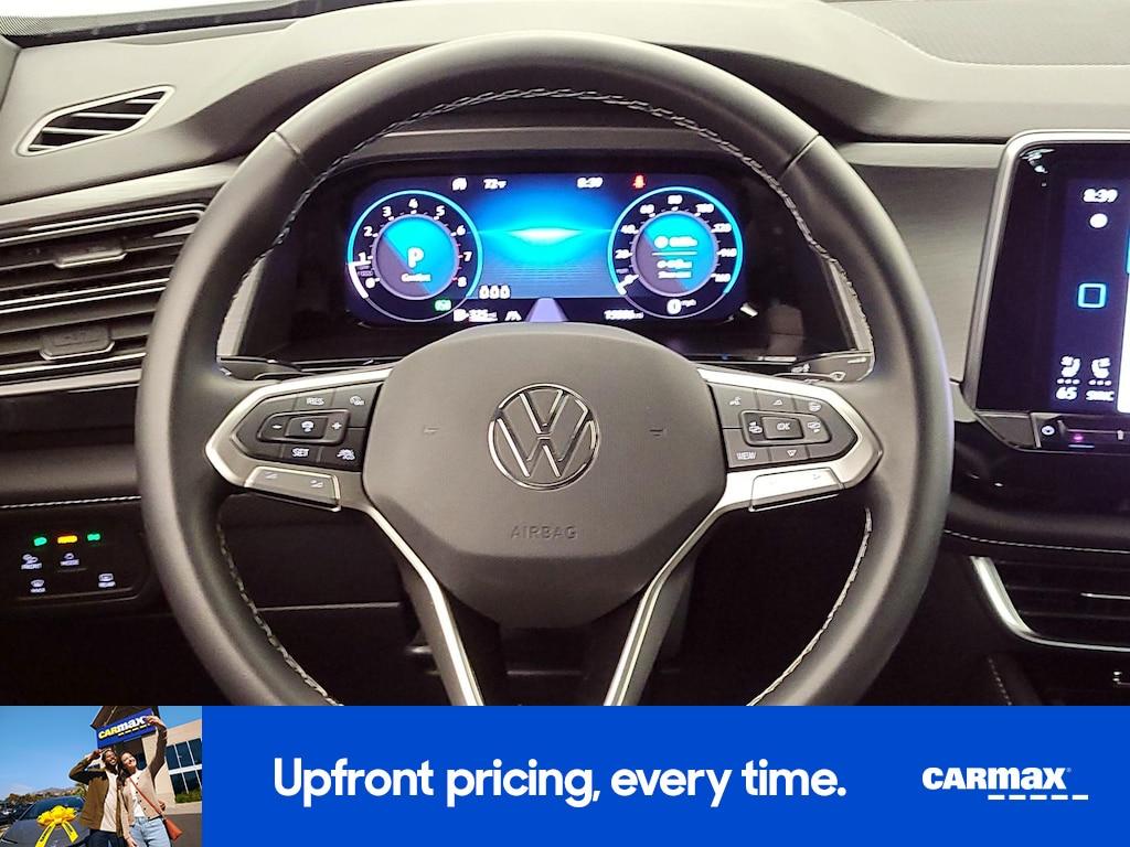 used 2025 Volkswagen Atlas Cross Sport car, priced at $34,998